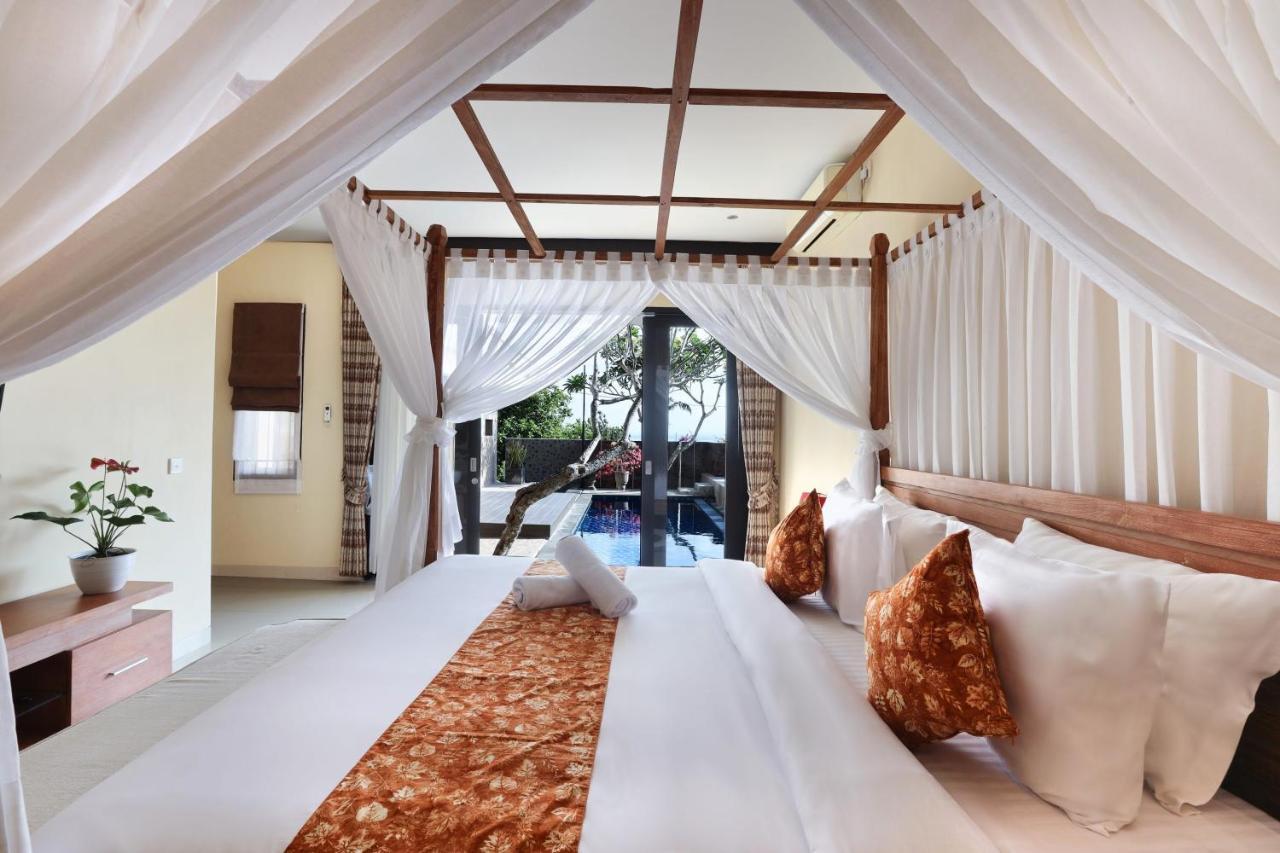 Villa Mayasari 6 Bed Rooms ヌサドゥア エクステリア 写真