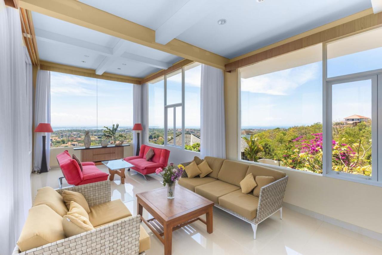 Villa Mayasari 6 Bed Rooms ヌサドゥア エクステリア 写真