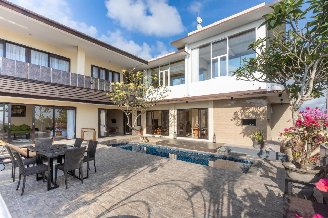 Villa Mayasari 6 Bed Rooms ヌサドゥア エクステリア 写真