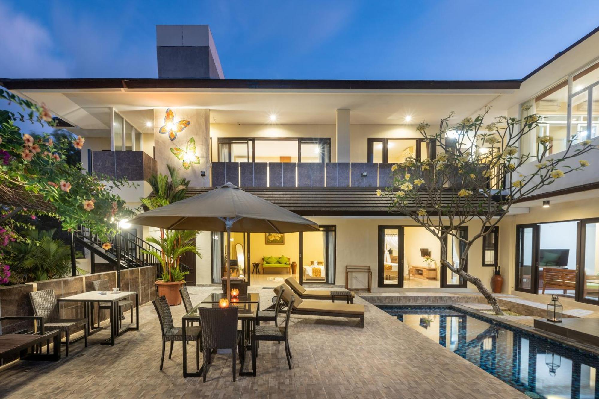 Villa Mayasari 6 Bed Rooms ヌサドゥア エクステリア 写真